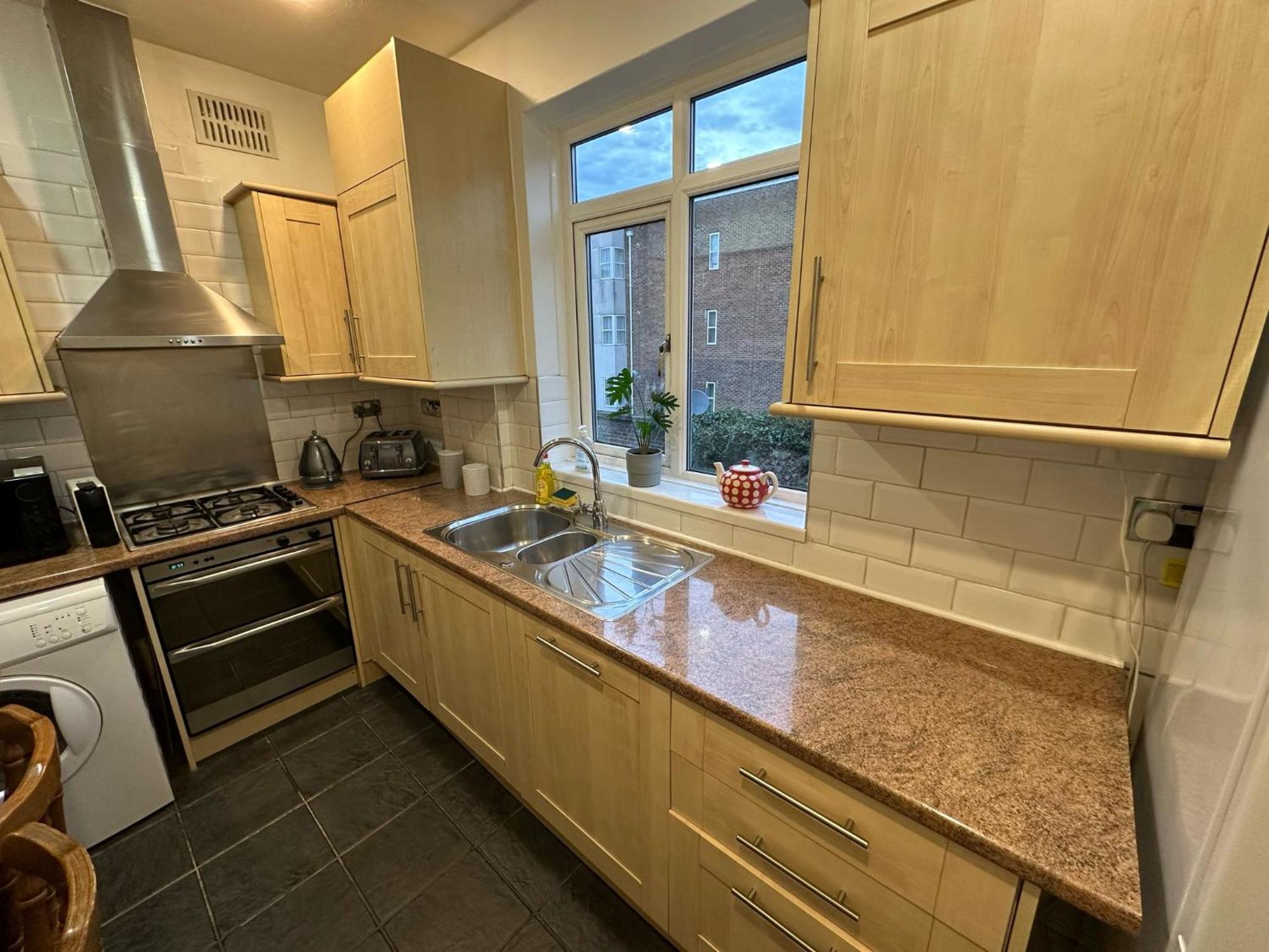 Lovely 3 Bedroom Maisonette With Private Roof Terrace In Hammersmith London Exteriör bild